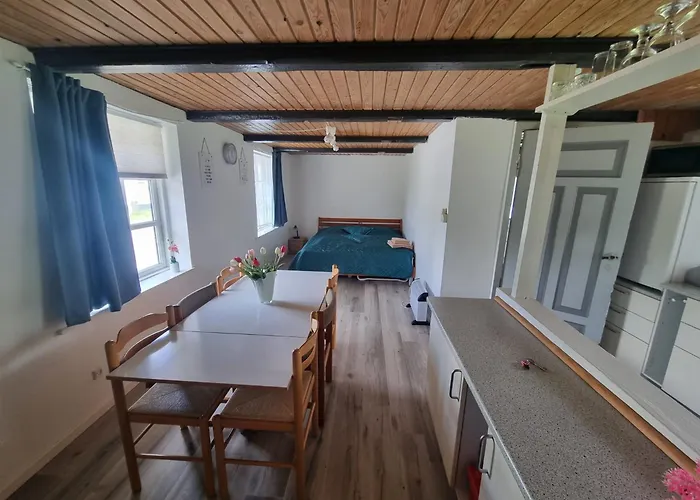 A Cozy House To Stay