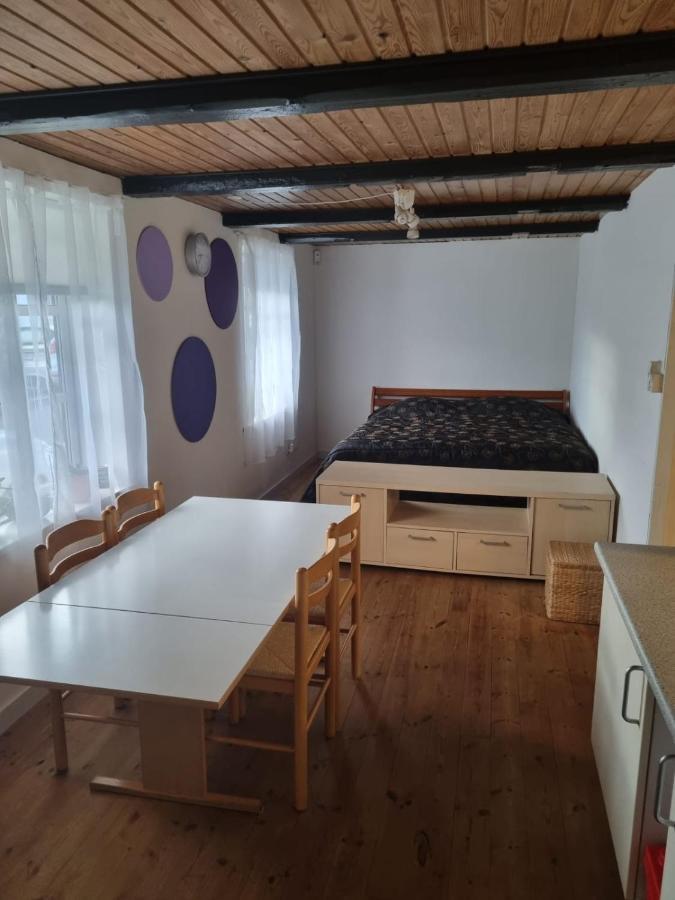 A Cozy House To *
