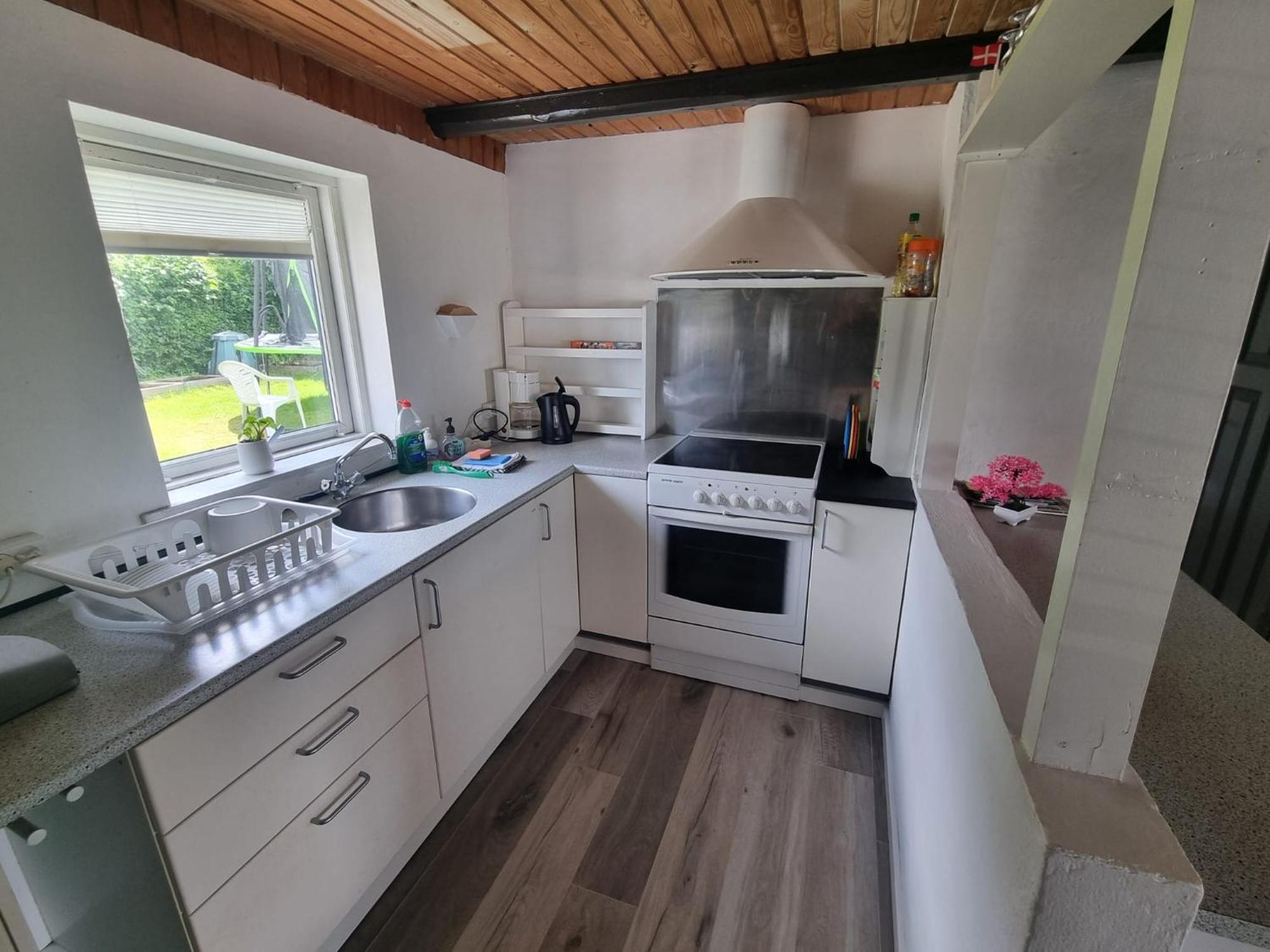 A Cozy House To * Vandel